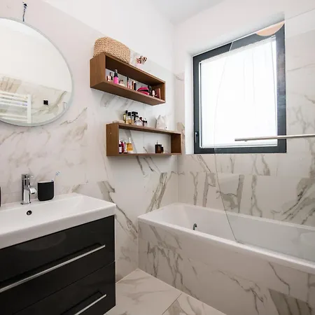 Vivare - The Fifth Lejlighed